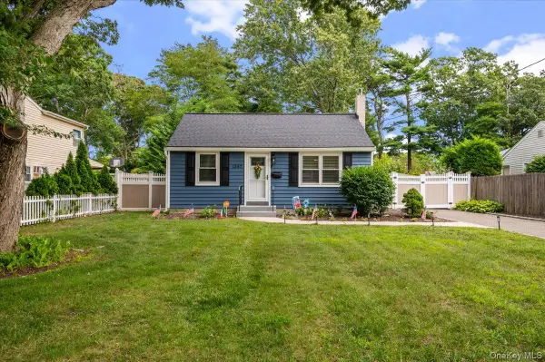 1347 Peters Boulevard, Bay Shore, NY 11706