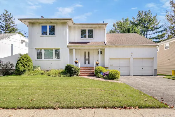 17 Lafayette Drive, Woodmere, NY 11598