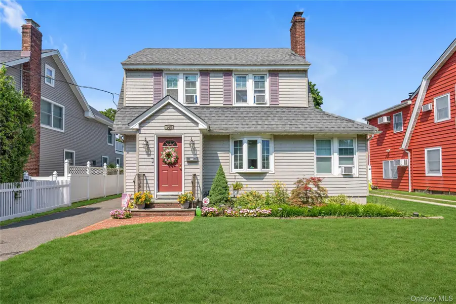 145 Raymond Street, Rockville Centre, NY 11570 - #2