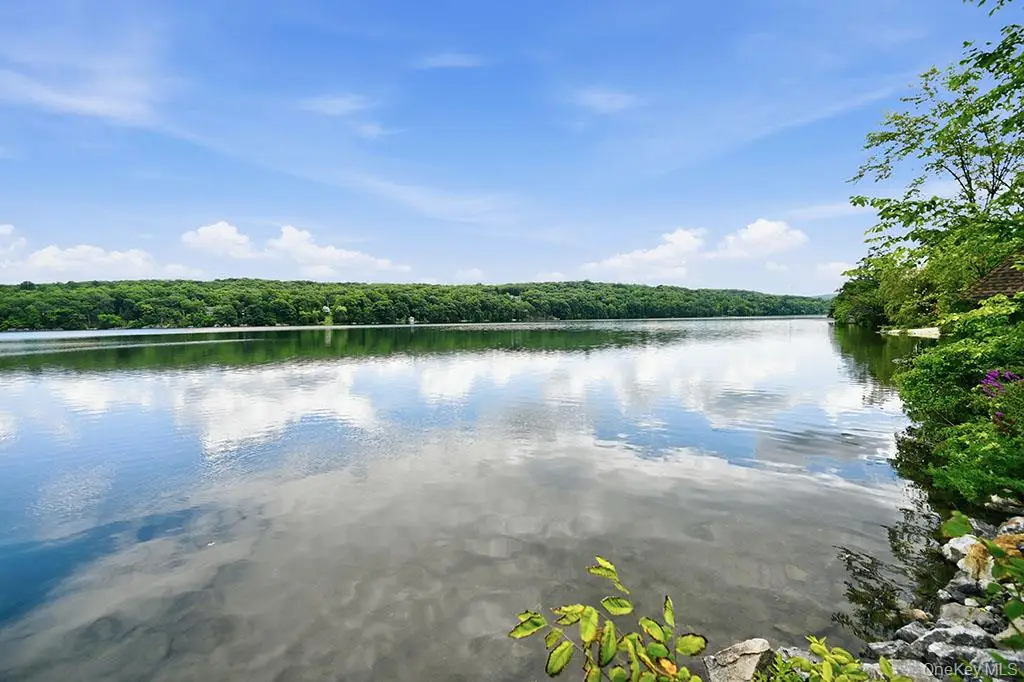 7.5 Lake Avenue, Monroe, NY 10950 - #1