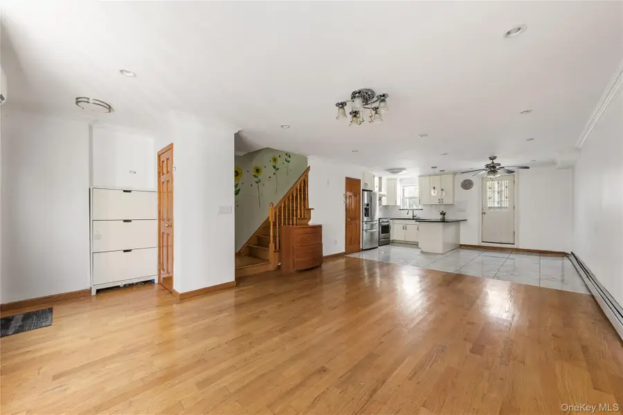 5352 194th Street, Fresh Meadows, NY 11365 - #2