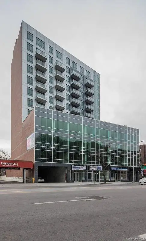 14126 Northern Boulevard #4D, Flushing, NY 11354
