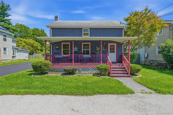 9 Maple Street, Glenham, NY 12527