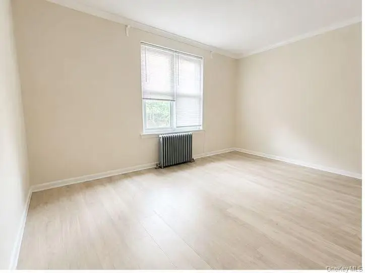 193-14 39 #A, Flushing, NY 11358 - #1