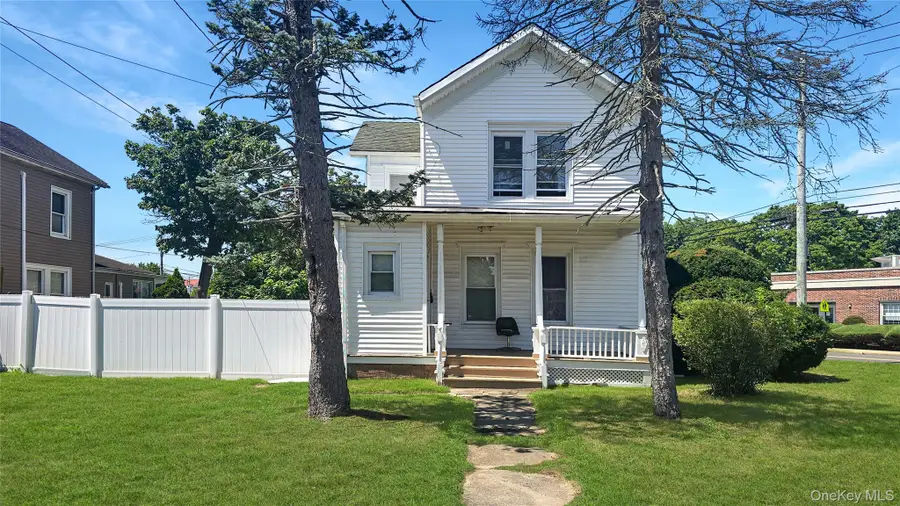 76 Oak Street, Patchogue, NY 11772 - #3