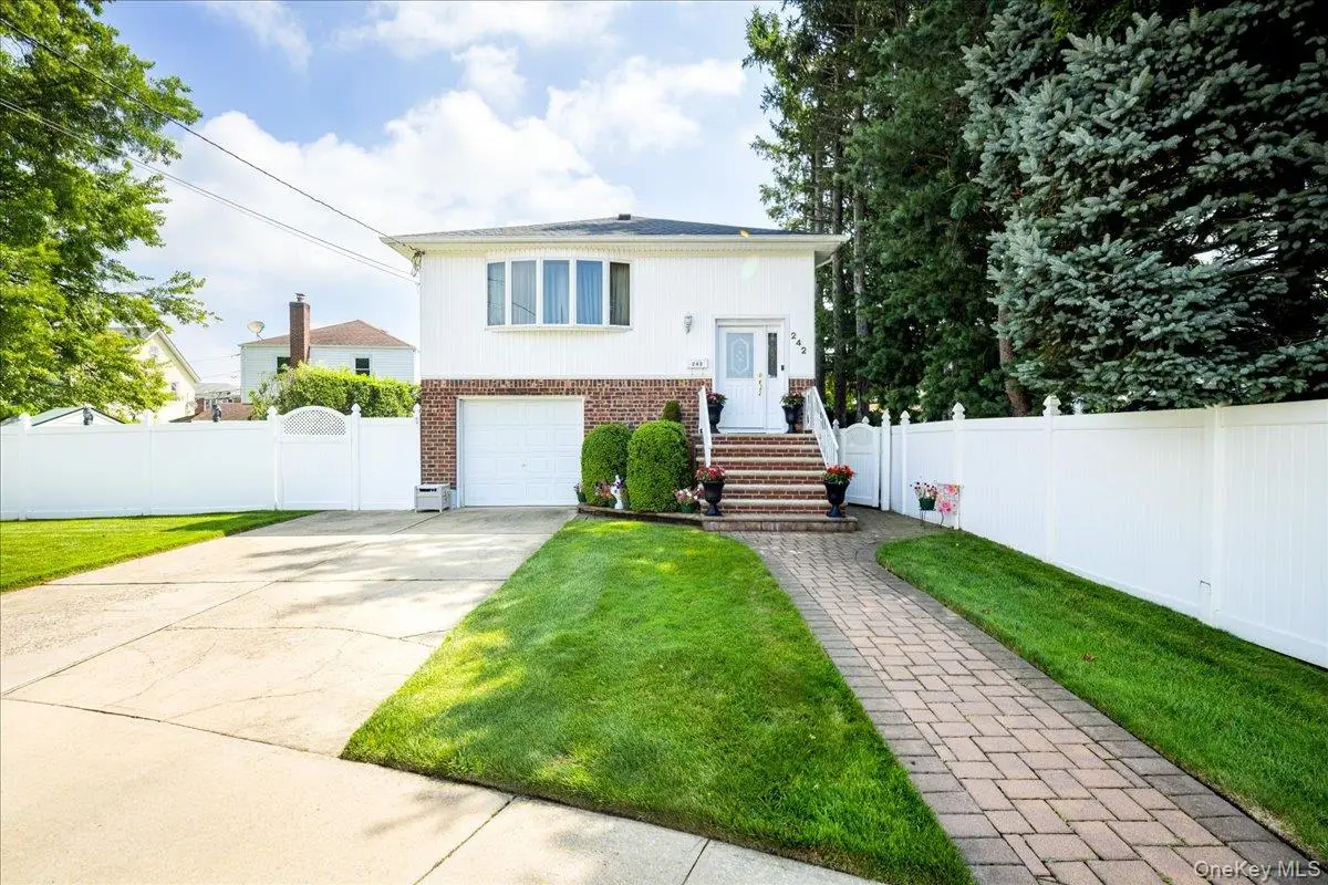 242 Seidman Place, Franklin Square, NY 11010 - #1