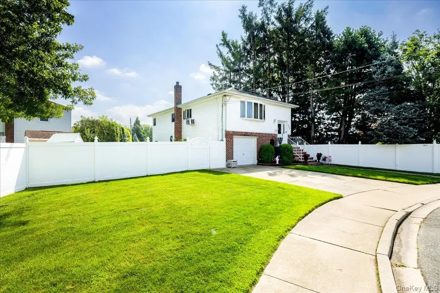 242 Seidman Place, Franklin Square, NY 11010 - #2