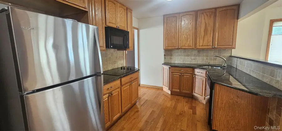 671 Blackstone Ave, East Meadow, NY 11554 - #3