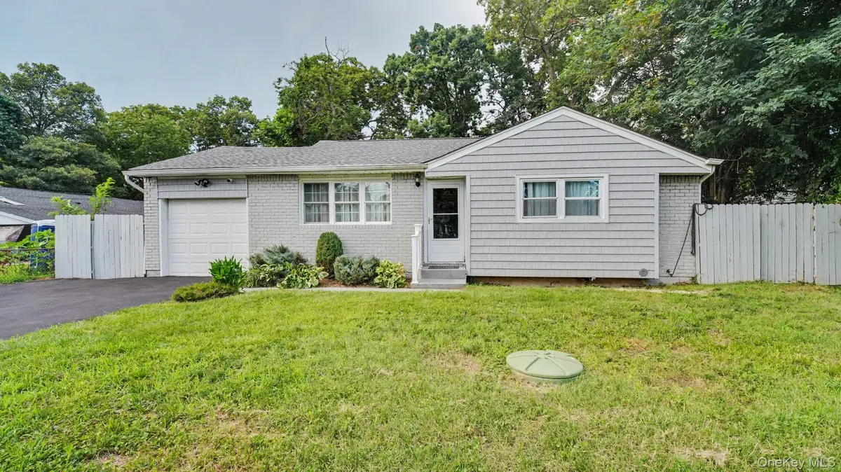 32 Lake Place, Wyandanch, NY 11798 - #1