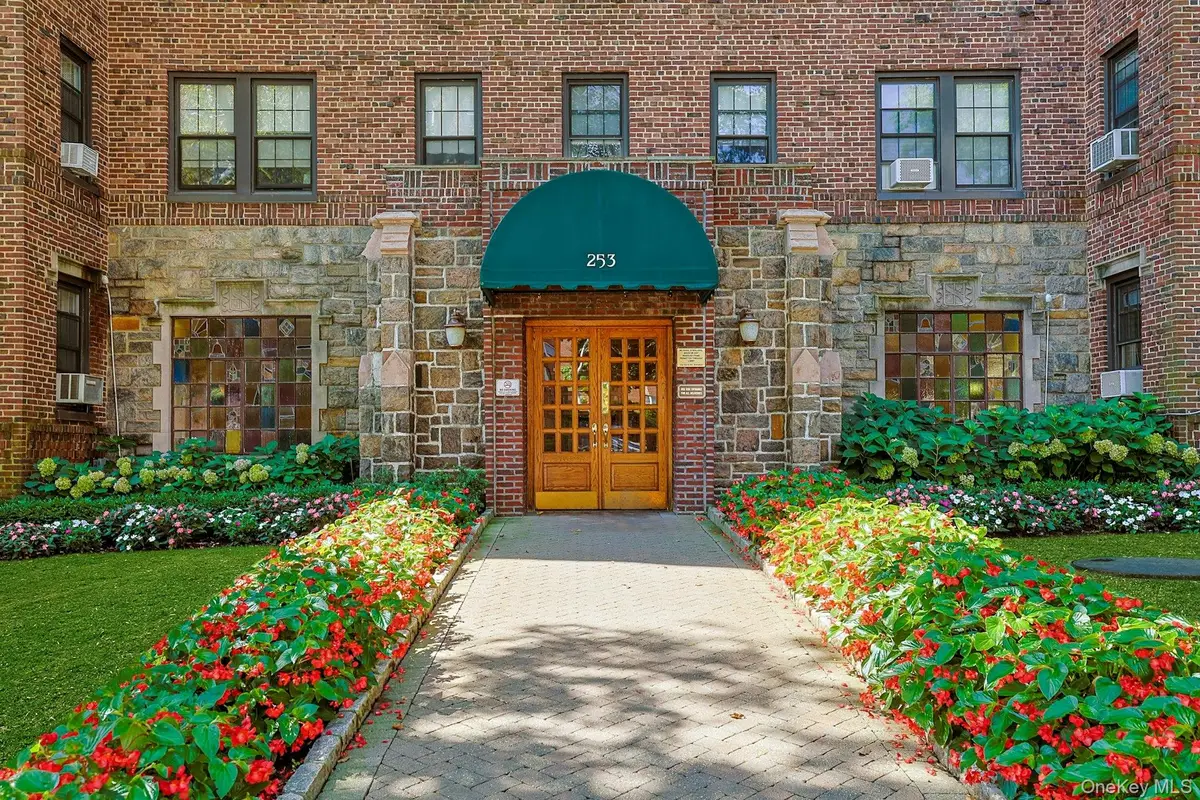 253 Garth Road #3E, Scarsdale, NY 10583 - #1