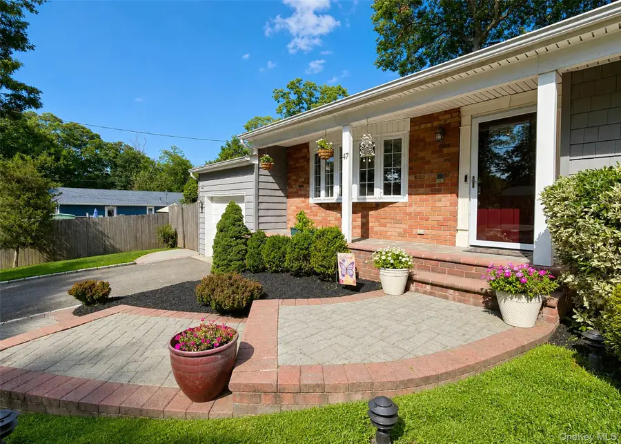 47 March Court, Selden, NY 11784 - #2