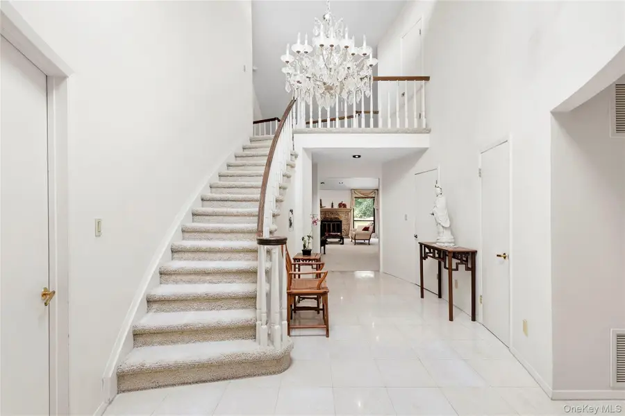 10 Doral Drive, Manhasset, NY 11030 - #2