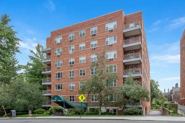 16 Lake Street #7K, White Plains, NY 10603