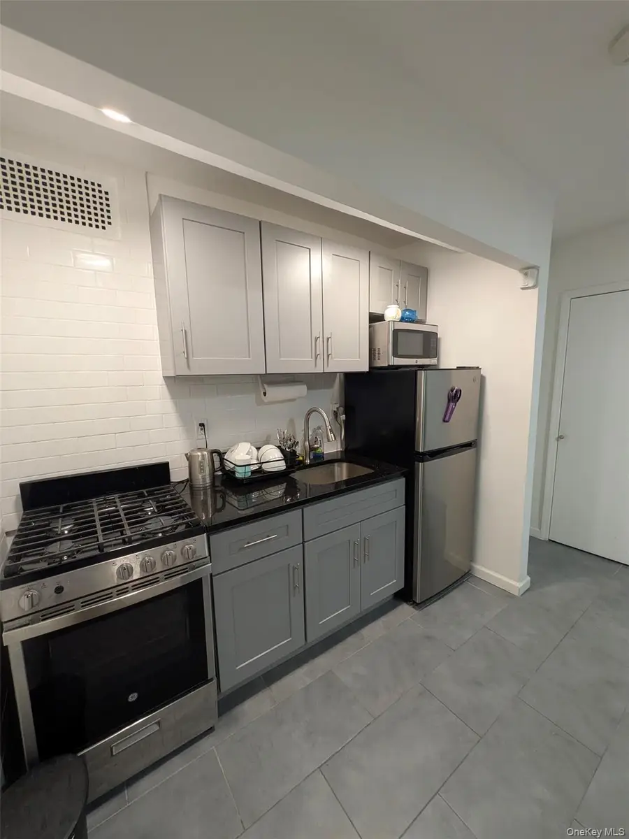 213-05 75th Avenue #5M, Oakland Gardens, NY 11364 - #2