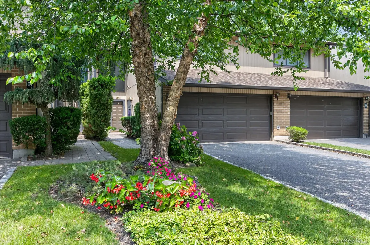 62 Wimbledon Drive, Roslyn, NY 11576 - #1