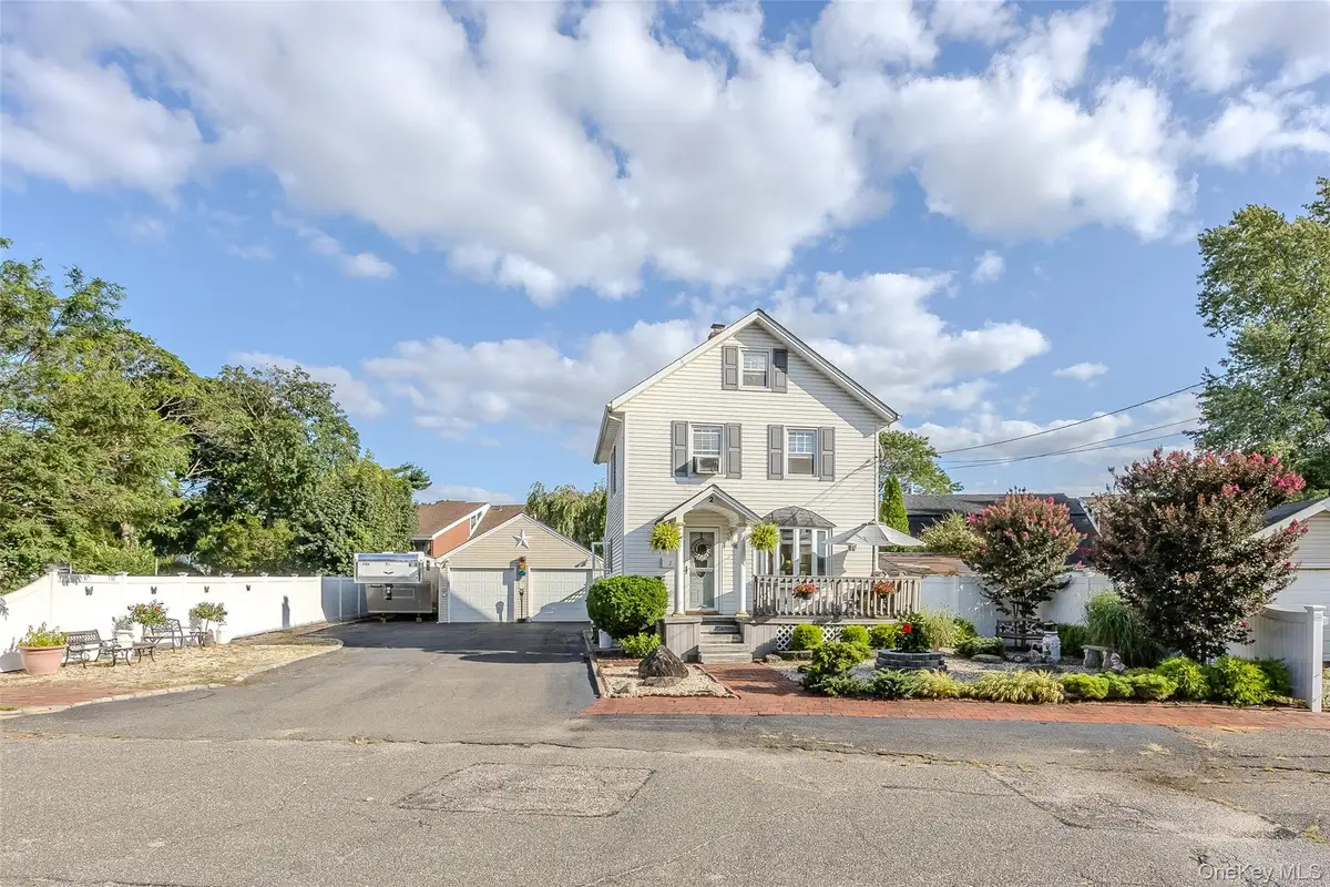 2 Dean Street, Farmingdale, NY 11735 - #1