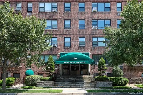 120 Horton Highway #c2, Mineola, NY 11501 - #2