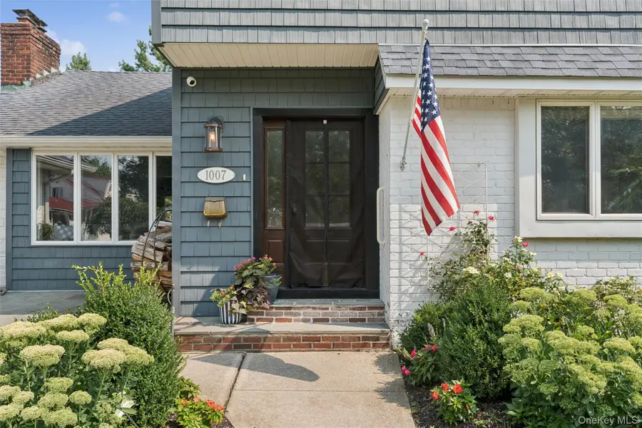 1007 Stafford Road, Valley Stream, NY 11580 - #3