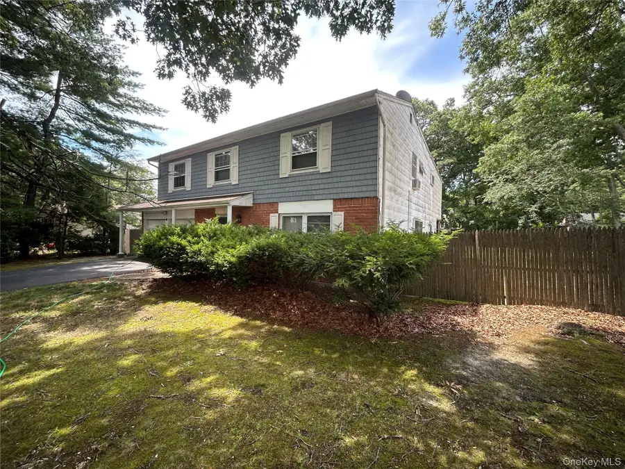 47 Andover Drive, Coram, NY 11727 - #2