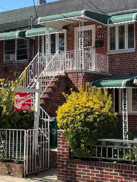 960 E 101st Street, Brooklyn, NY 11236 - #1