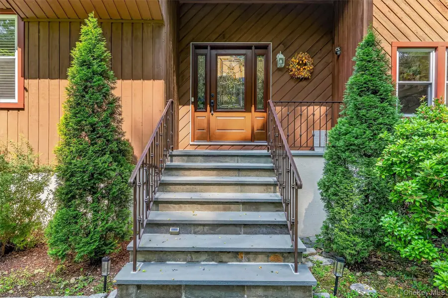 2278 Hunterbrook Road, Yorktown Heights, NY 10598 - #2