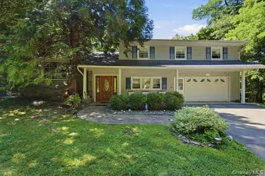 24 Van Dam Road, Hyde Park, NY 12538