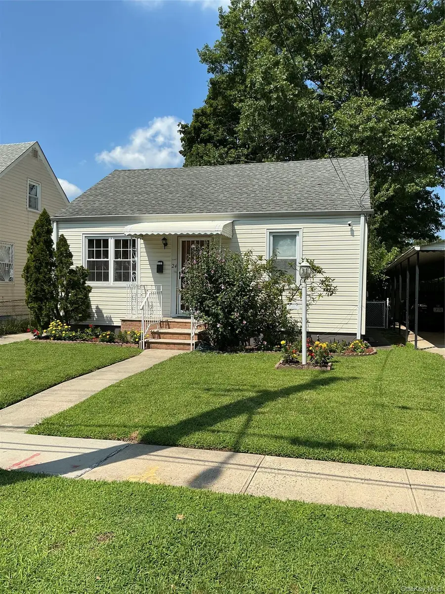 11824 236th Street, Cambria Heights, NY 11411 - #2