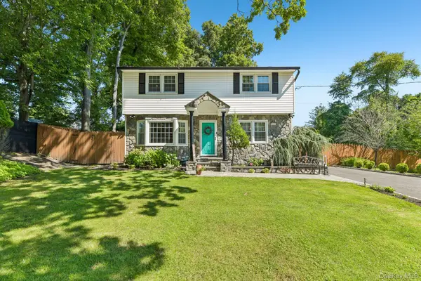 103 Harvard Avenue, Smithtown, NY 11787