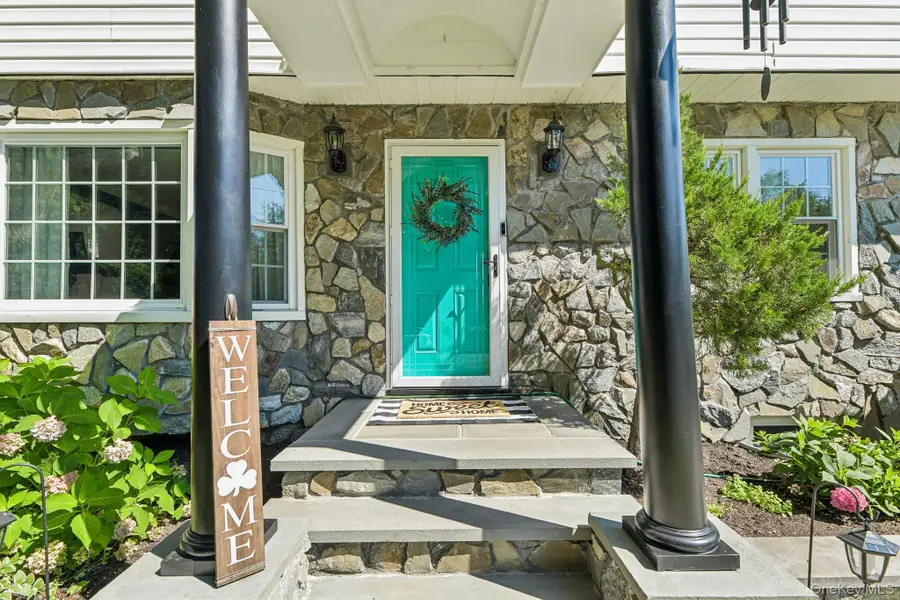 103 Harvard Avenue, Smithtown, NY 11787 - #3
