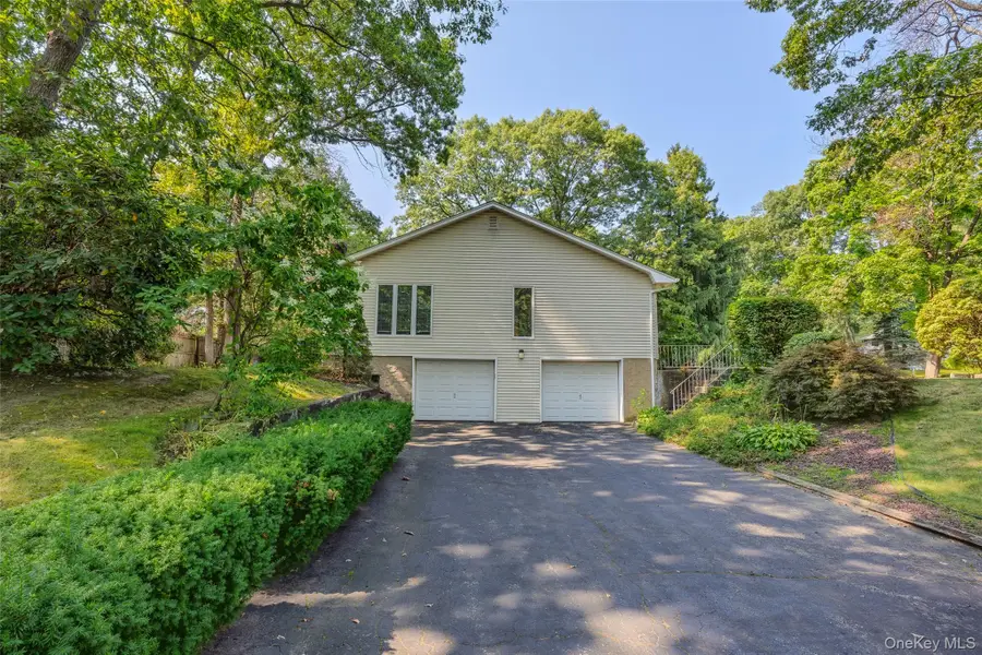 2 Erita Lane, Smithtown, NY 11787 - #3