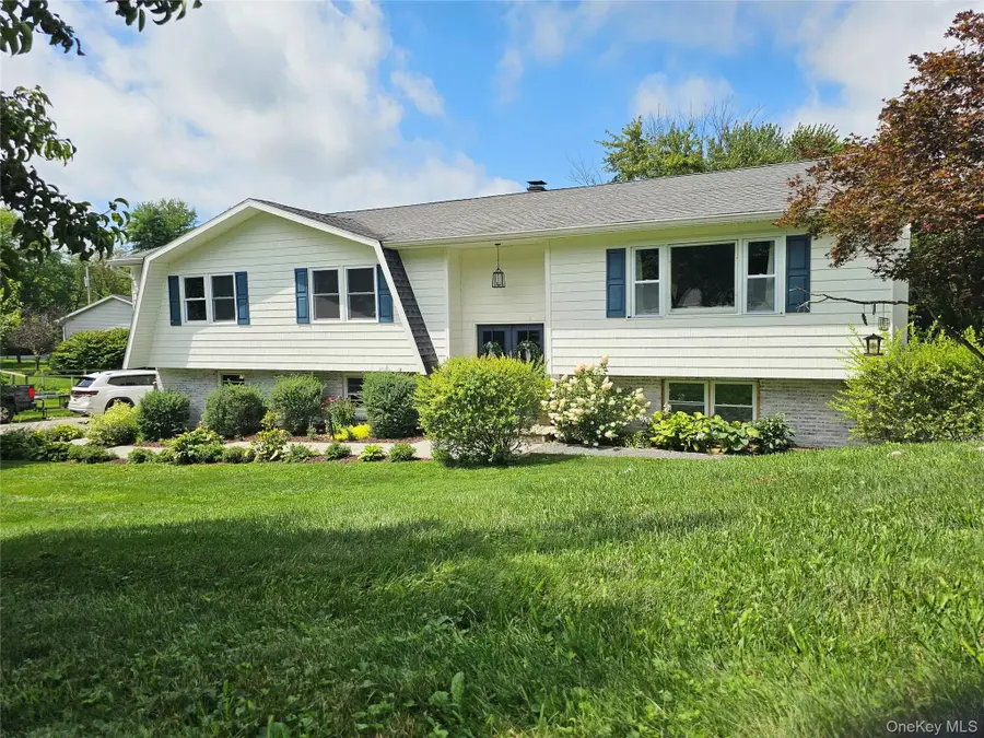 26 Hoof Print Road, Millbrook, NY 12545 - #3