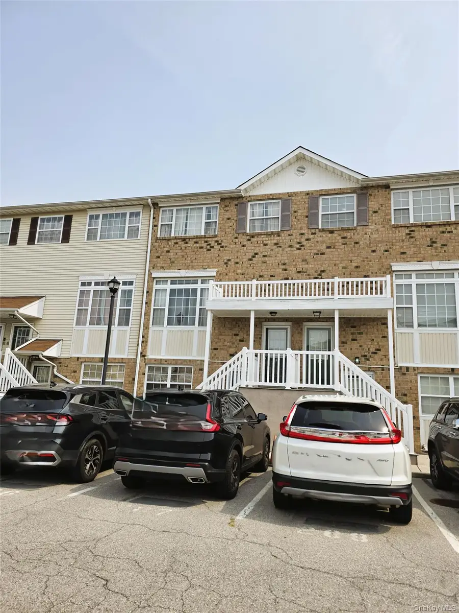 142 Mermaid Lane #284, Bronx, NY 10473 - #3