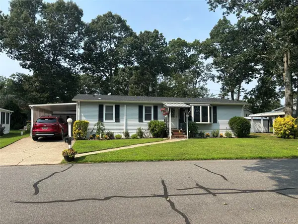1661 Old Country Road #454, Riverhead, NY 11901