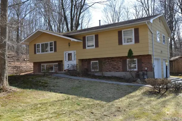 6 Kristoffersen Court, Suffern, NY 10901