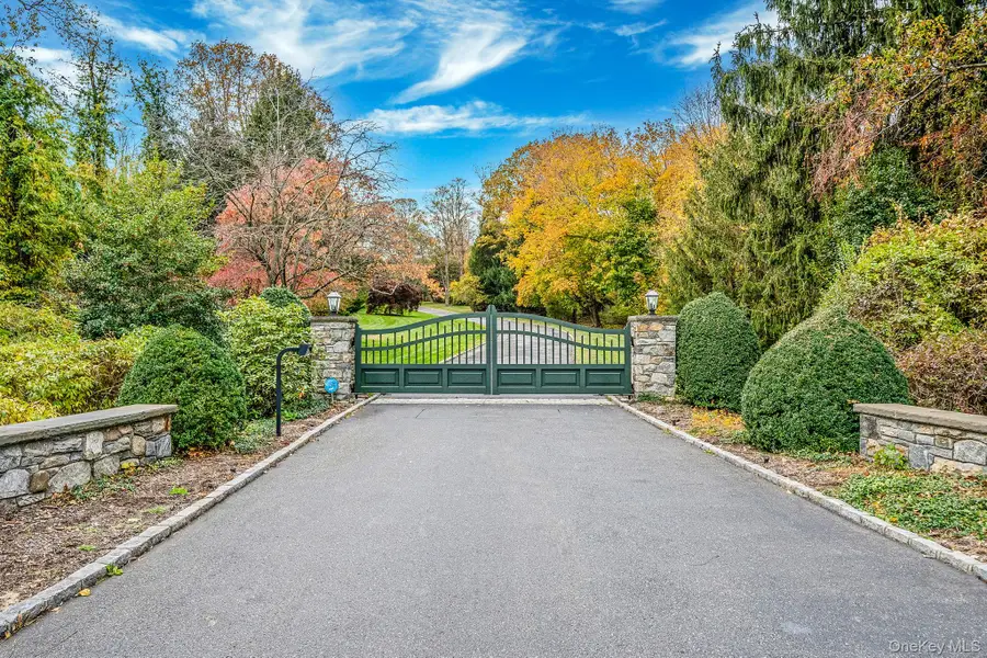 530 Chicken Valley Road, Matinecock, NY 11560 - #3
