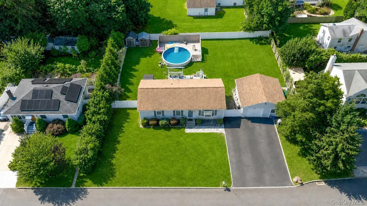 28 Mapleton Avenue, Farmingville, NY 11738 - #1