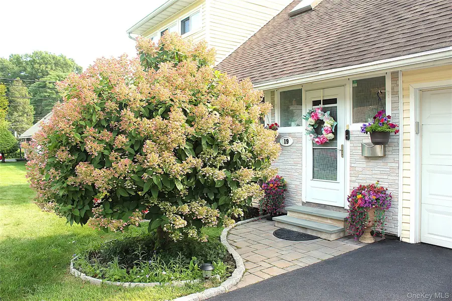 19 Jean Lane, Hartsdale, NY 10530 - #2