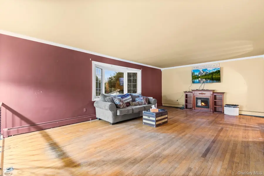 34 Hillview Circle, Poughkeepsie, NY 12603 - #3