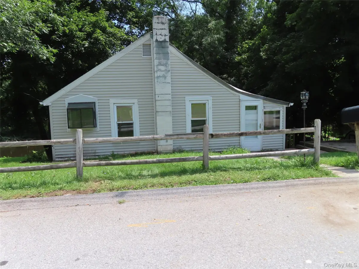 4 Wilbur Road, Pleasant Valley, NY 12569 - #1