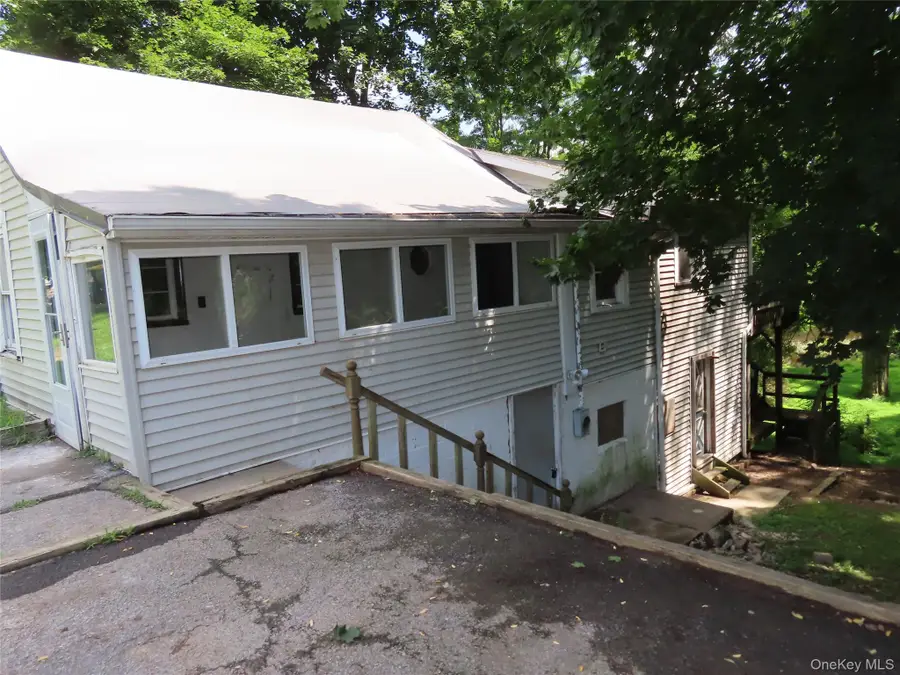 4 Wilbur Road, Pleasant Valley, NY 12569 - #3