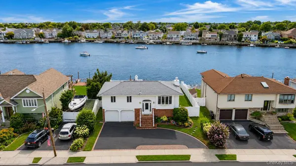2718 Riverside Drive, Wantagh, NY 11793
