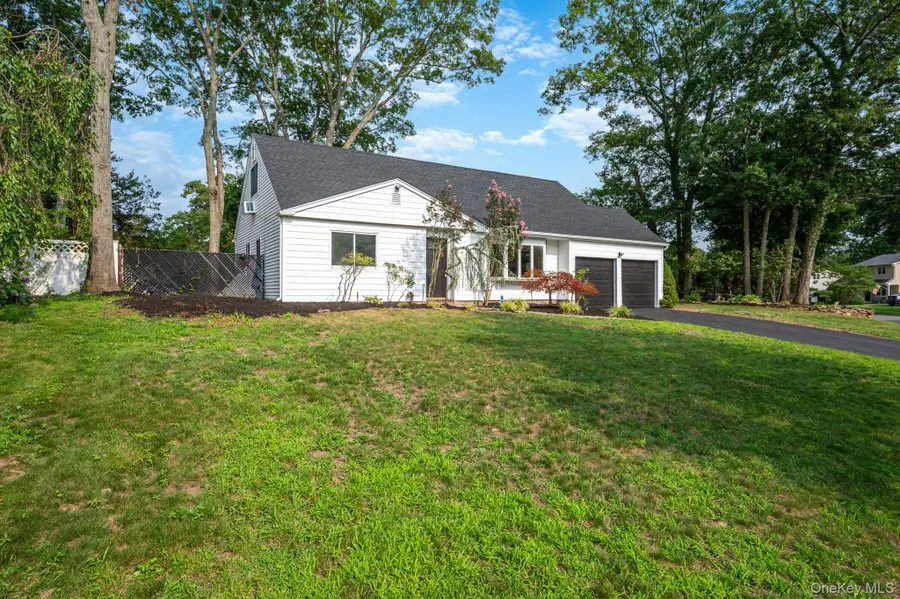 23 Dellmarie Lane, Nesconset, NY 11767 - #2