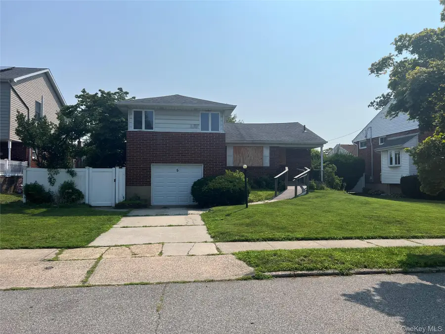 5 Winding Road, Massapequa, NY 11758 - #3
