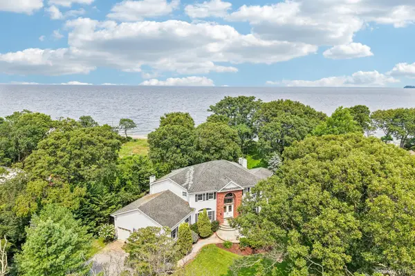 2 Penny Lane, Nissequogue, NY 11780