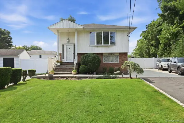 3790 Waverly Avenue, Seaford, NY 11783