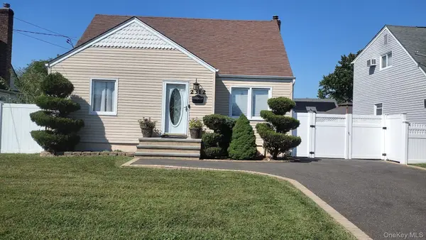 2312 Maple Street, Seaford, NY 11783