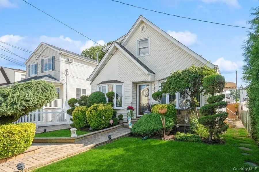 977 Third Avenue, Franklin Square, NY 11010 - #1