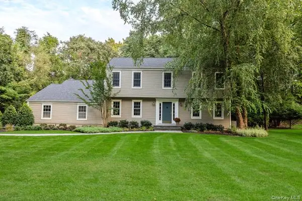 18 Robert Townsend Drive, Setauket, NY 11733