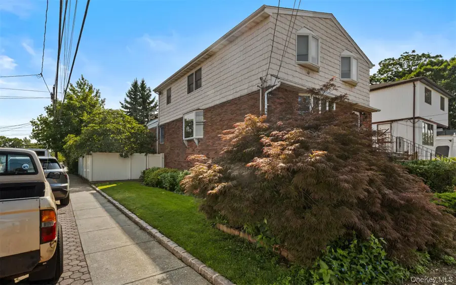 498 Cedarhurst Avenue, Cedarhurst, NY 11516 - #2
