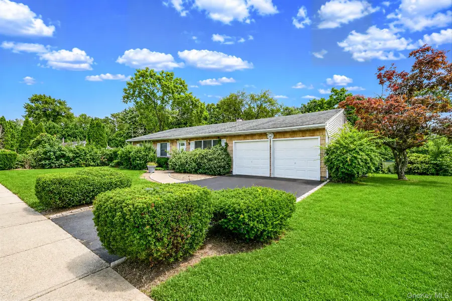18 Wilson Street, Centereach, NY 11776 - #3